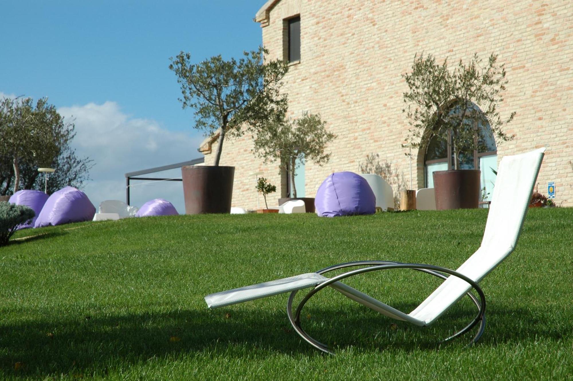 Gasthaus Solea Relais Di Charme- Adults Only Trecastelli Exterior foto